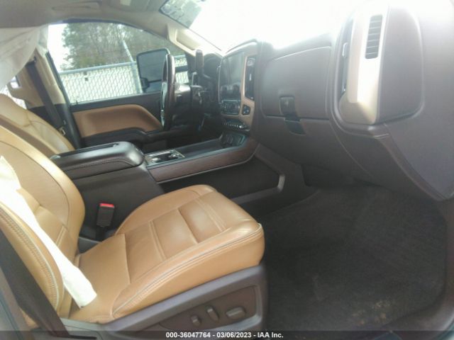 1GT12UEY4HF118646 GMC Sierra 2500hd Denali