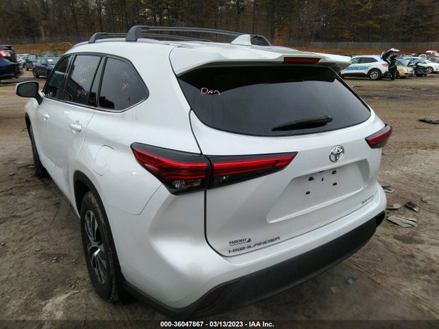 Toyota Highlander Xle 2022 5TDGZRBH4NS565562 Image 4