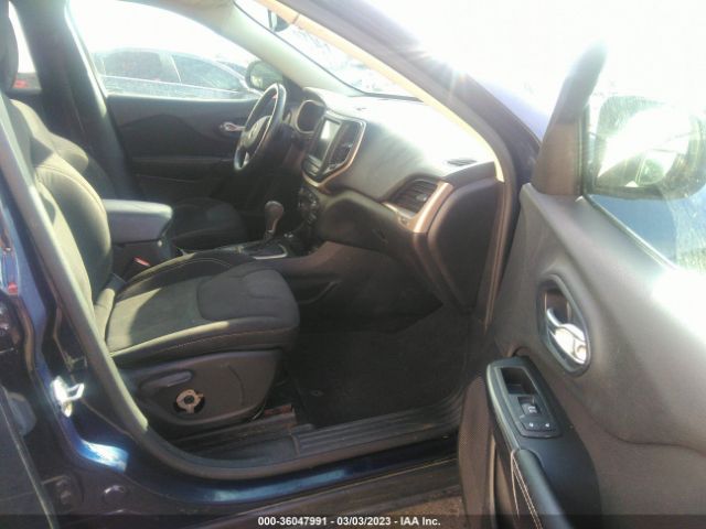 1C4PJMCS1FW552838 Jeep Cherokee Latitude