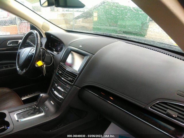2013 LINCOLN MKT ECOBOOST VIN: 2LMHJ5AT1DBL52322