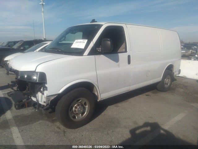 Chevrolet EXPRESS CARGO VAN 2020 1GCWGAFG6L1253709 Image 2