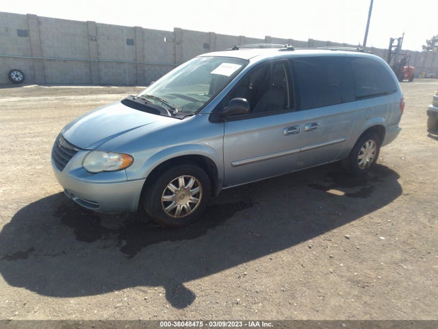 2C4GP54L15R237332 Chrysler Town & Country Touring