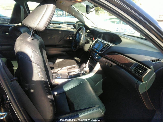2017 Honda Accord, VIN: 1HGCR2F8XHA094388