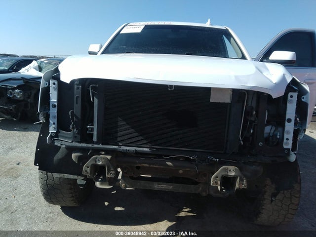 2017 GMC YUKON XL SLE VIN: 1GKS2FKC3HR214876