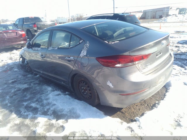 Hyundai ELANTRA SE 2018 5NPD74LF3JH261423 Image 3