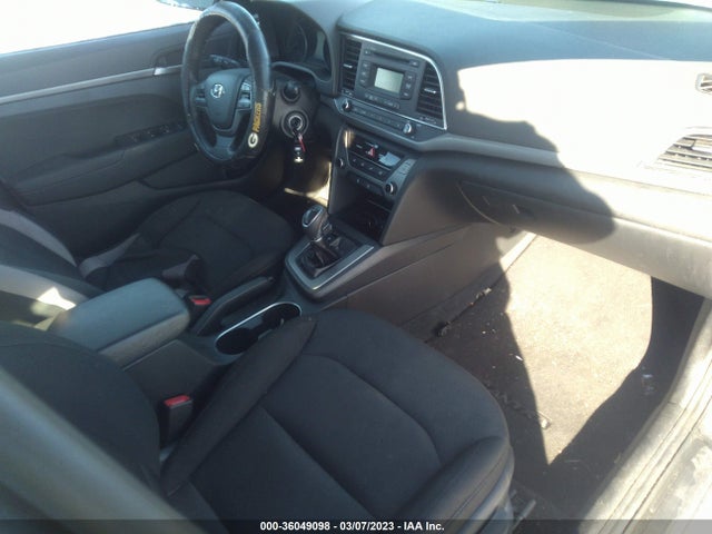 Hyundai ELANTRA SE 2018 5NPD74LF3JH261423 Image 5