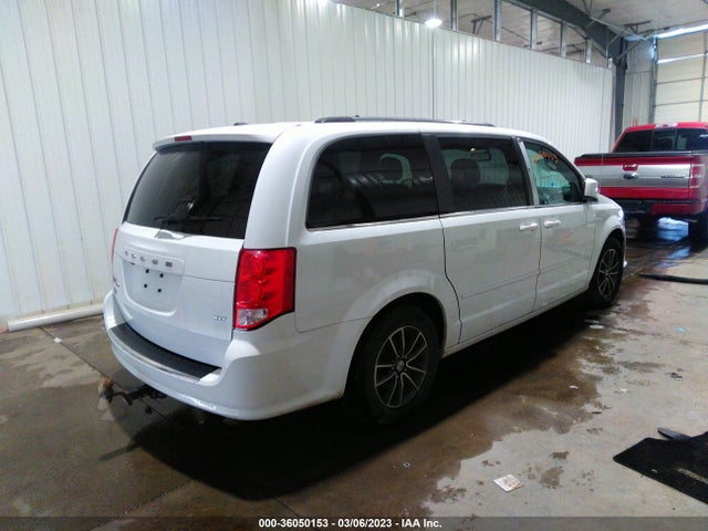 2017 DODGE GRAND CARAVAN SXT VIN: 2C4RDGCG1HR575089