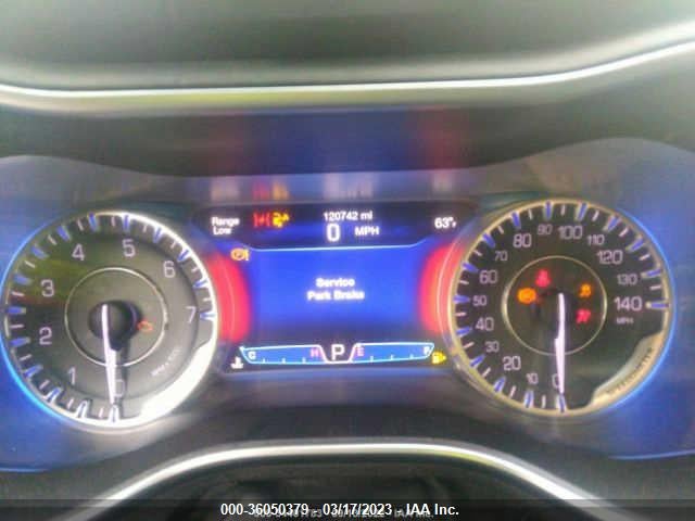 Chrysler 200 C 2015 1C3CCCCB5FN528362 Image 7