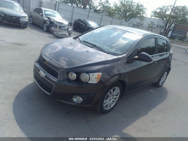 Chevrolet SONIC LT 2014 1G1JC6SH0E4207918 Image 2