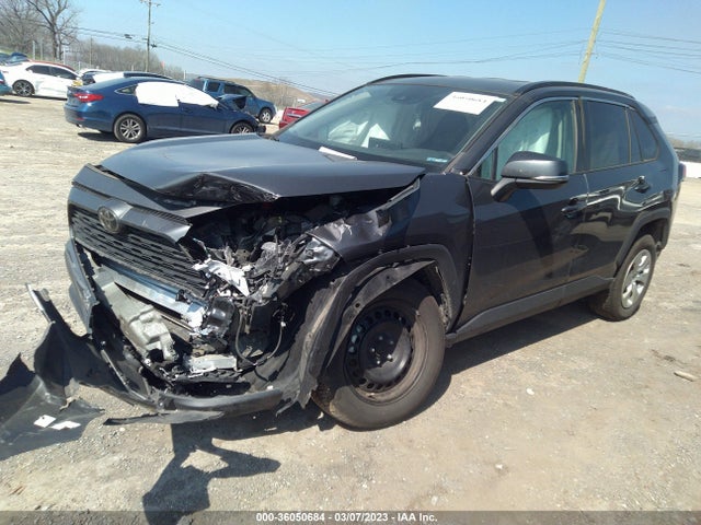 Toyota RAV4 LE 2019 2T3G1RFV0KW069241 Image 2