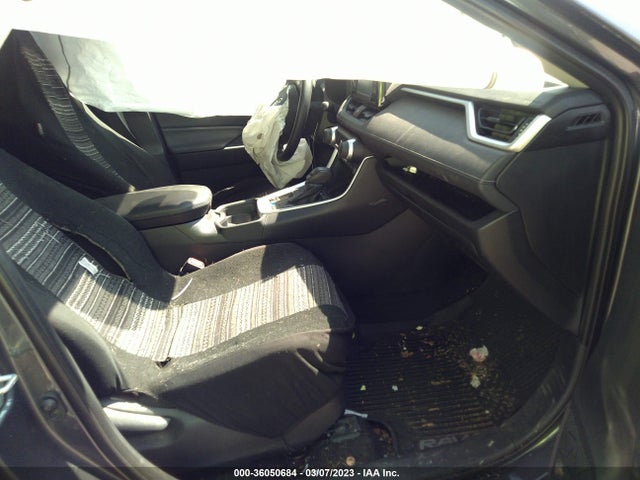 Toyota RAV4 LE 2019 2T3G1RFV0KW069241 Image 5