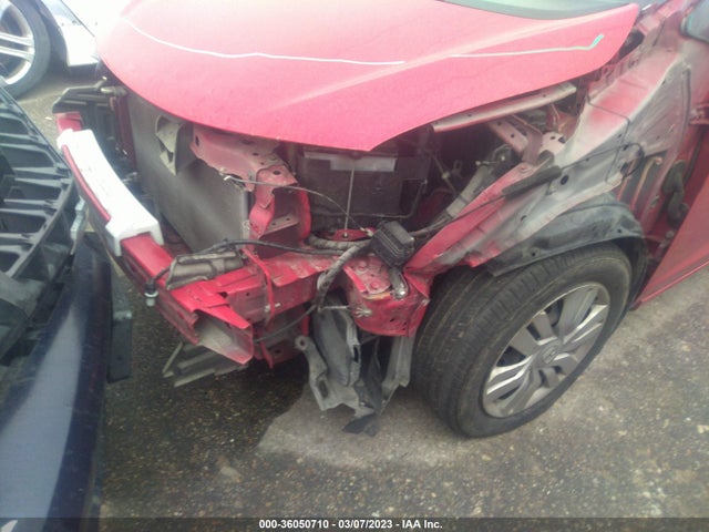 Honda FIT LX 2017 JHMGK5H52HS011568 Image 6
