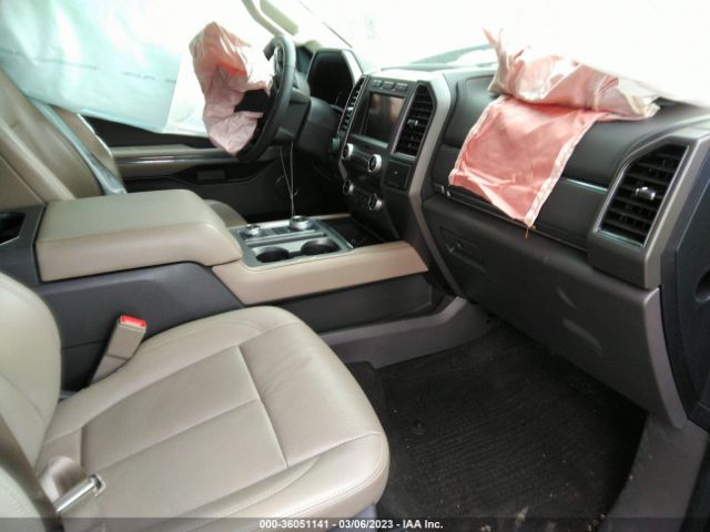 1FMJU1JT9KEA30039 Ford Expedition Xlt