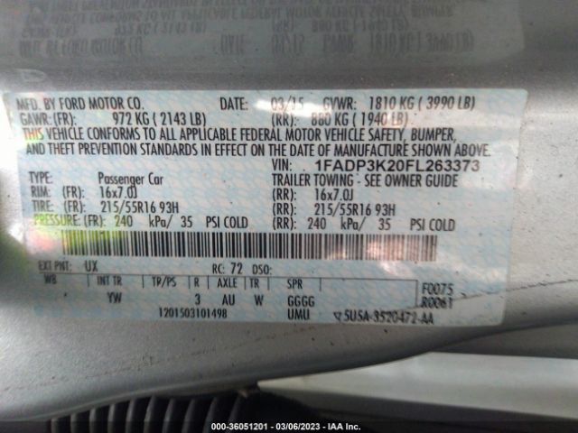1FADP3K20FL263373 Ford FOCUS SE