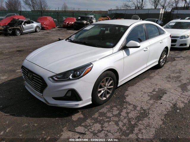 Hyundai SONATA SE 2018 5NPE24AF6JH683045 Image 2