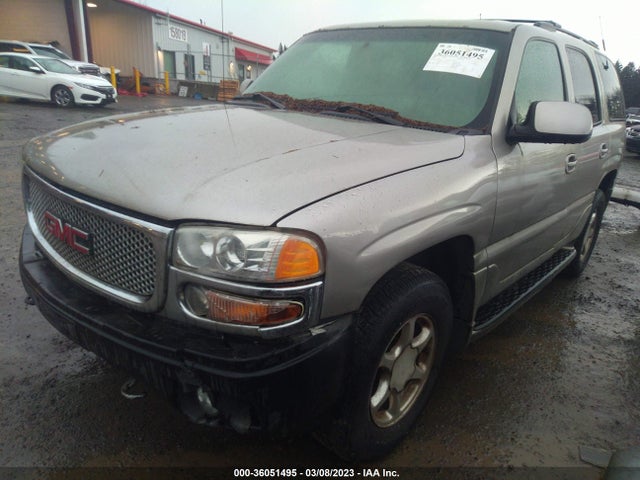 GMC YUKON DENALI 2001 1GKEK63U71J252247 Image 2