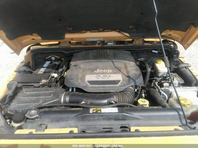 1C4BJWEG0DL640129 Jeep Wrangler Unlimited Sahara