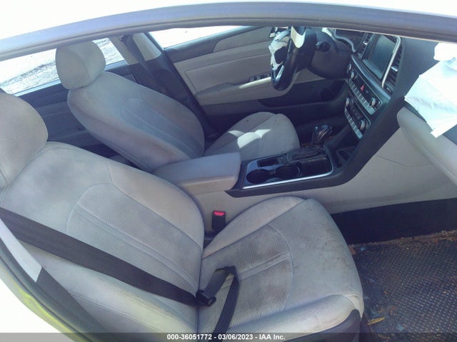 2018 HYUNDAI SONATA SEL VIN: 5NPE34AF5JH612013