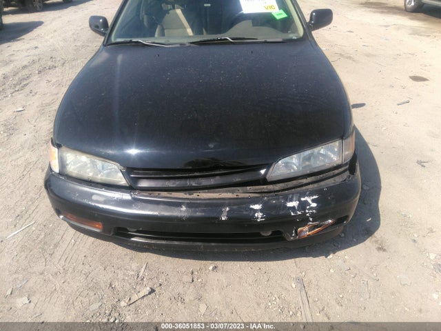 1994 HONDA ACCORD EX VIN: 1HGCD5668RA042662