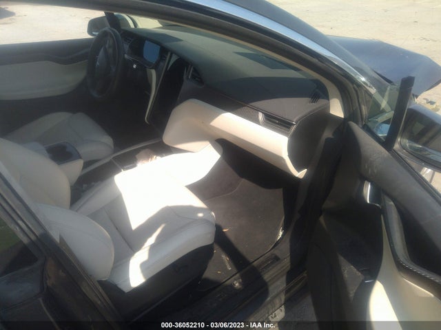 Tesla Model X 75d/100d/p100d 2018 5YJXCDE29JF120020 Image 6