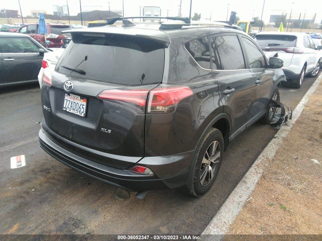 2017 TOYOTA RAV4 XLE VIN: JTMWFREV8HJ141454