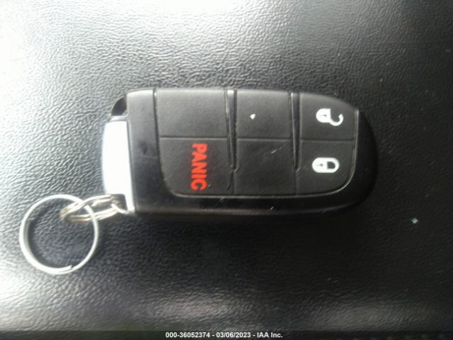 3C4PDCAB8JT444493 Dodge JOURNEY SE