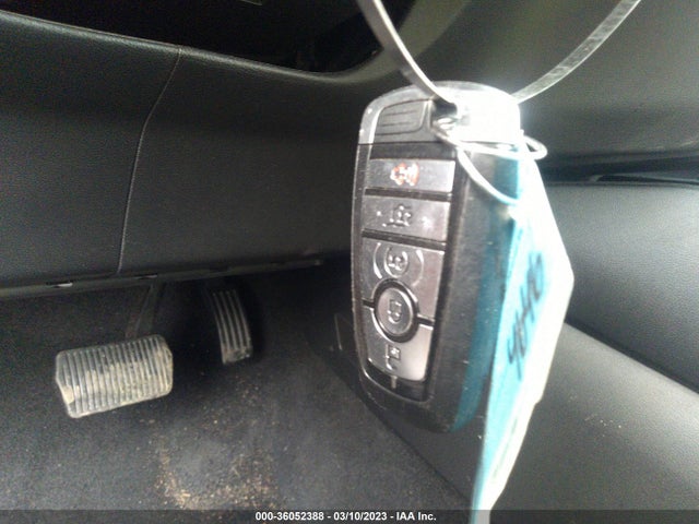 2021 Ford Escape, VIN: 1FMCU0BZ4MUA21103