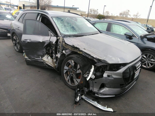 2021 Audi e-tron, VIN: WA1AAAGE5MB026932