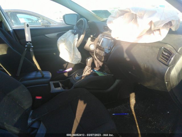 JN1BJ1CP7KW211493 Nissan Rogue Sport S