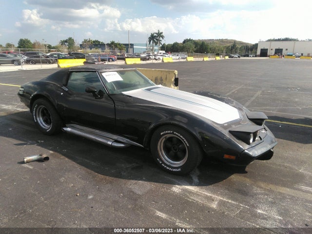 1977 CHEVROLET 2 DOOR COUPE VIN: 1Z37L7S411101
