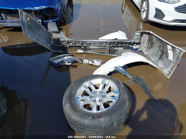 Chevrolet Suburban Lt 2019 1GNSCHKC1KR192699 Image 4