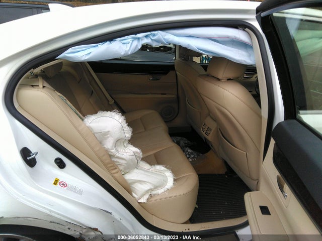 2015 Lexus ES, VIN: JTHBK1GG2F2172022