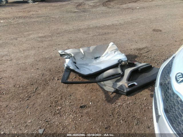 KNAFK4A65F5434194 KIA FORTE LX