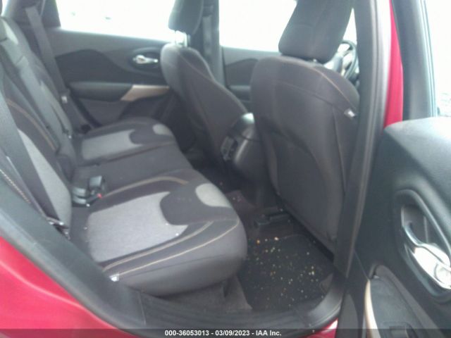 1C4PJLAB3HW572668 Jeep Cherokee Sport