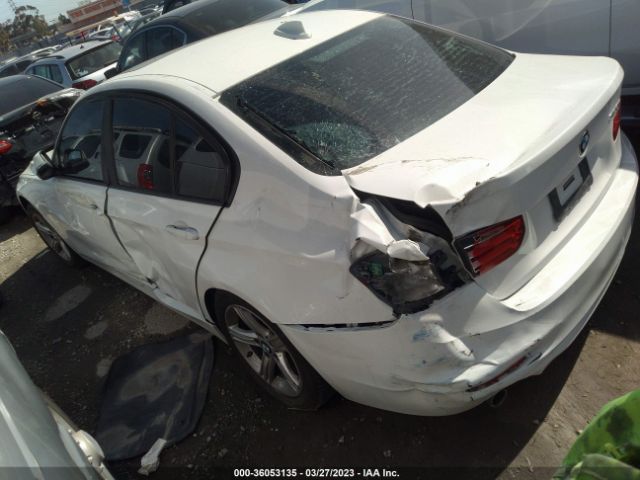 WBA3B1G50ENT00465 BMW 3 Series 320i
