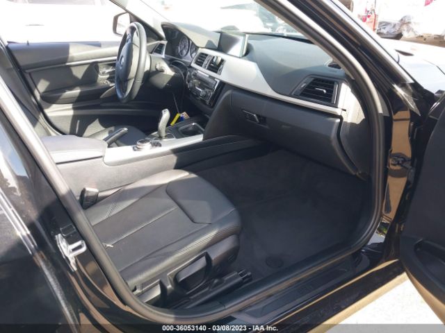 WBA3B1C55FP681161 BMW 3 Series 320i