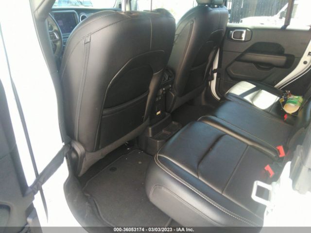 1C4HJXEG2KW583203 Jeep Wrangler Unlimited Sahara