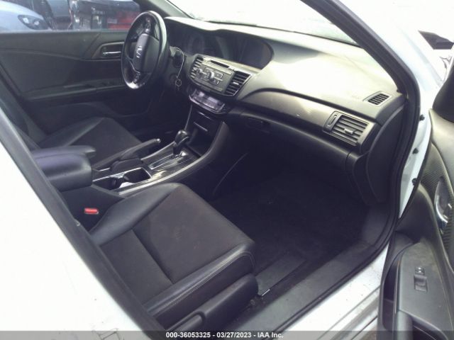1HGCR2F5XGA230135 Honda Accord Sedan Sport