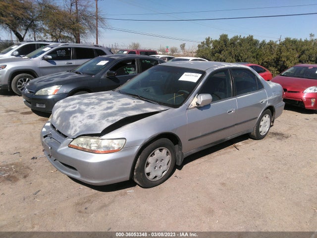 2000 HONDA ACCORD SDN LX VIN: JHMCG5642YC007461