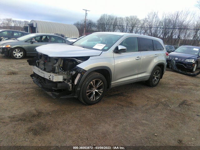 2018 TOYOTA HIGHLANDER LE VIN: 5TDBZRFH8JS860503