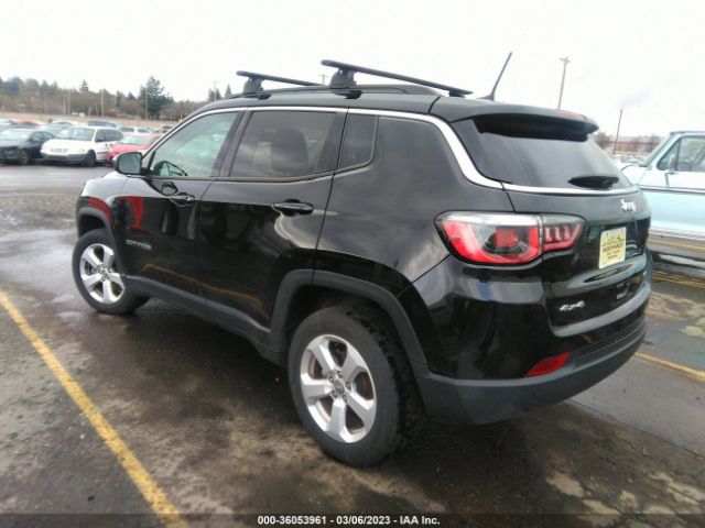 3C4NJDBB9JT393834 Jeep Compass Latitude