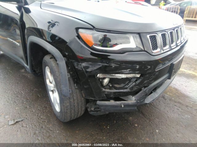 3C4NJDBB9JT393834 Jeep Compass Latitude