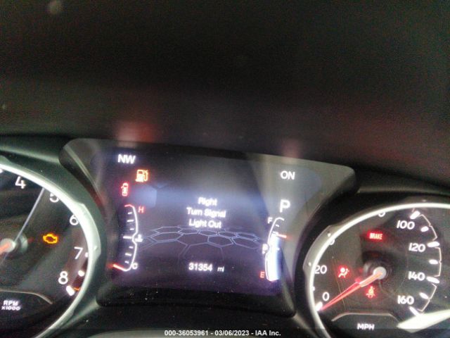 3C4NJDBB9JT393834 Jeep Compass Latitude