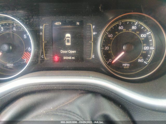 1C4PJLCB7EW139542 Jeep Cherokee Latitude