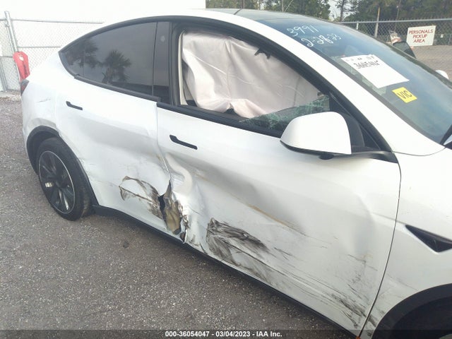 2022 TESLA MODEL Y 7SAYGAEE8NF363991 Photo 5