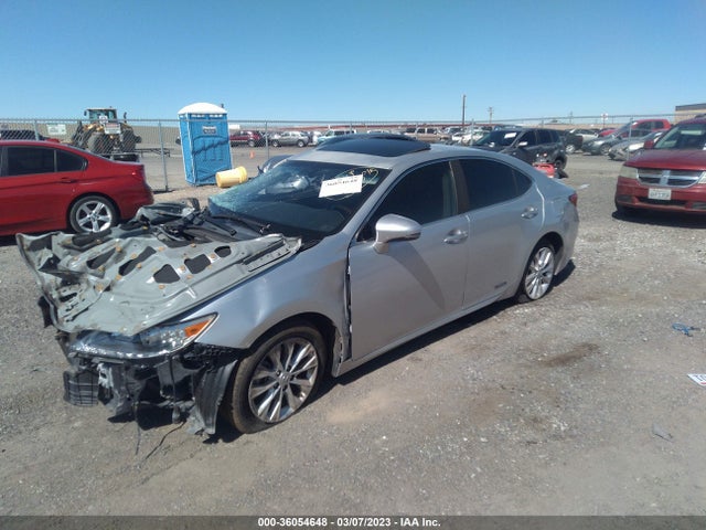 JTHBW1GG4F2093410 Lexus Es 300h Hybrid