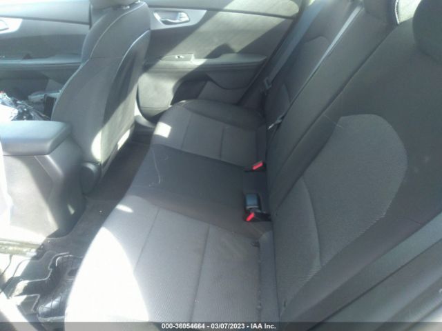 3KPF24AD0NE468189 KIA Forte Lxs