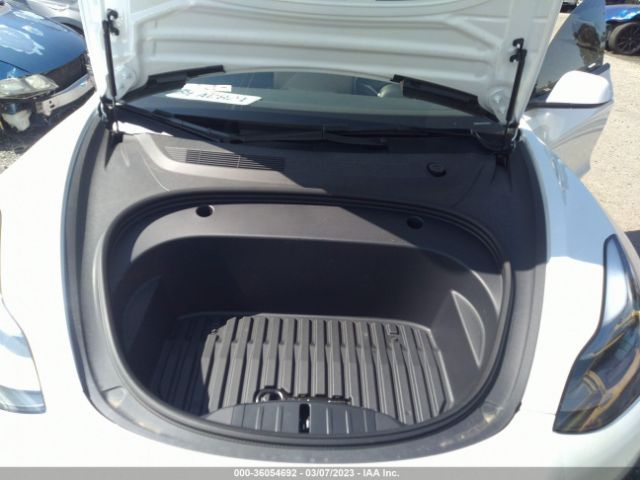 5YJ3E1EA3PF413984 Tesla MODEL 3