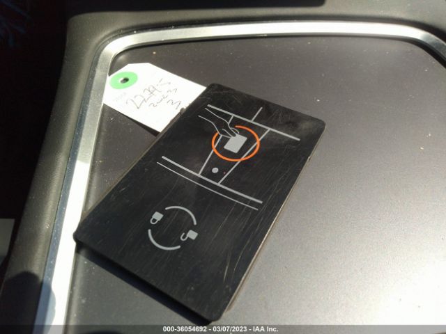 5YJ3E1EA3PF413984 Tesla MODEL 3