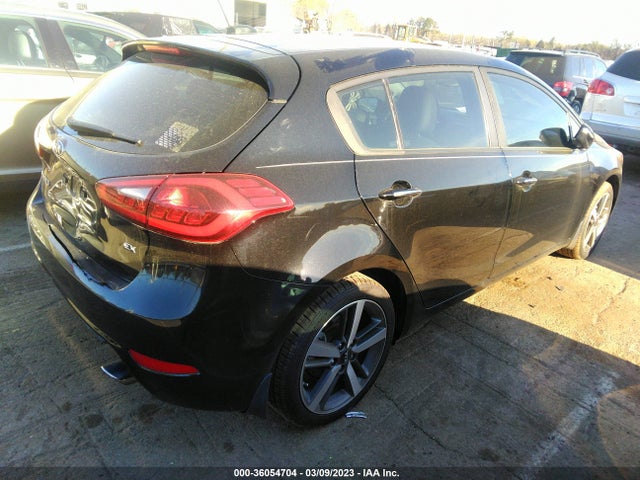 2017 Kia Forte, VIN: KNAFX5A87H5731012